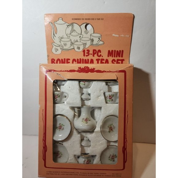 Vintage 1986 Summco 13piece Bone China Tea Pot / Cup Set -Taiwan - Picture 2 of 6